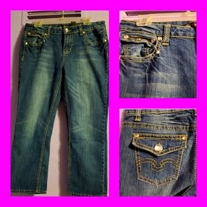 LOVE NATION Size 12 capri